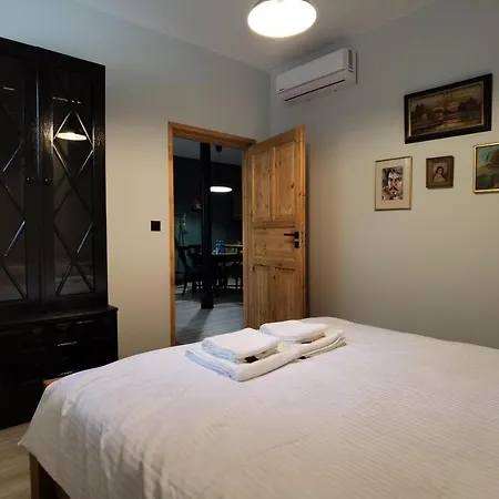 Lesieniec - Magdalena I Maciej Mochon